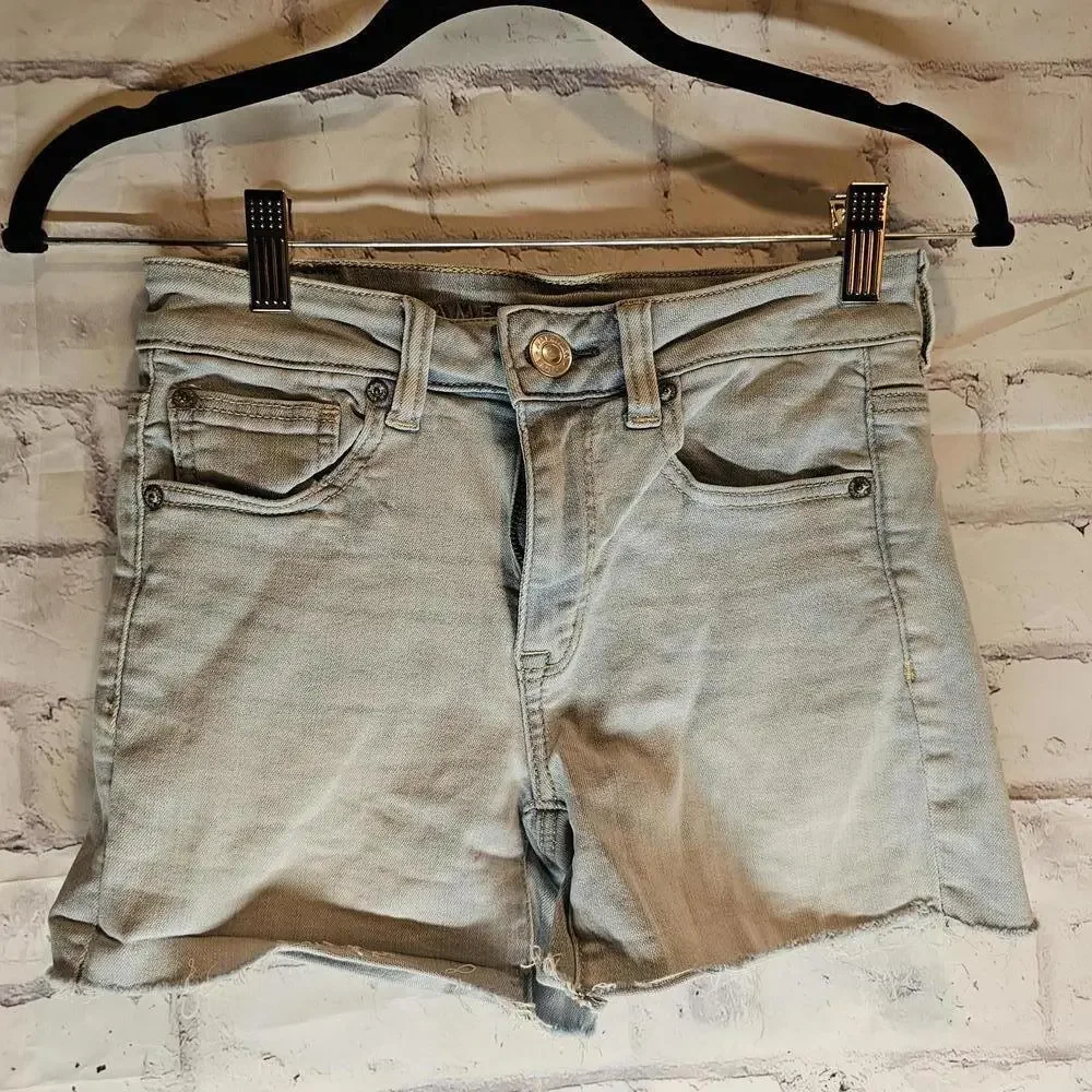 AE Light Wash Shorts Size 2